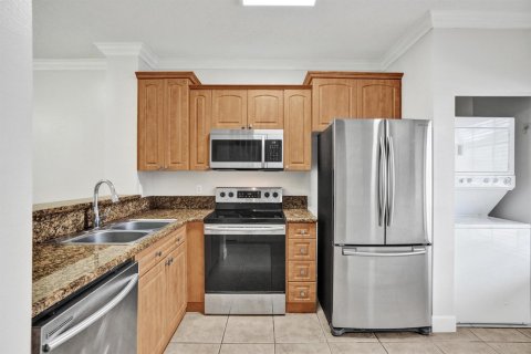 Touwnhouse à vendre à Pembroke Pines, Floride: 2 chambres, 95.13 m2 № 2085206 - photo 7