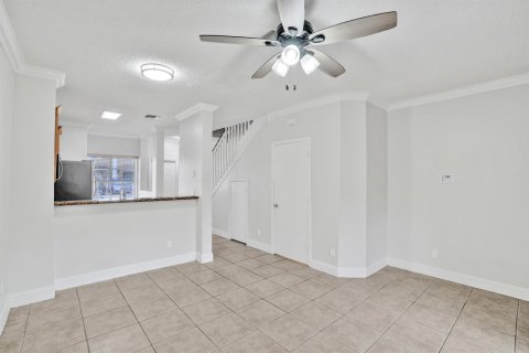 Touwnhouse à vendre à Pembroke Pines, Floride: 2 chambres, 95.13 m2 № 2085206 - photo 12
