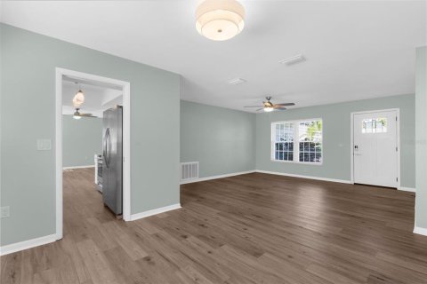Villa ou maison à vendre à Bradenton, Floride: 3 chambres, 124.3 m2 № 1687856 - photo 11