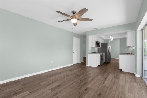 Villa ou maison à vendre à Bradenton, Floride: 3 chambres, 124.3 m2 № 1687856 - photo 13