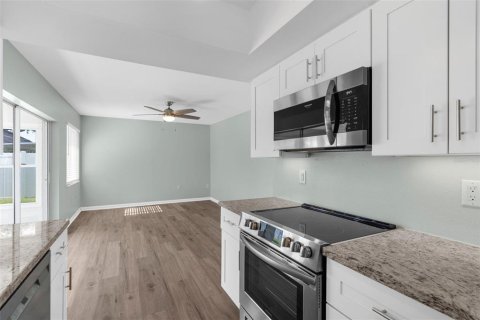 Villa ou maison à vendre à Bradenton, Floride: 3 chambres, 124.3 m2 № 1687856 - photo 9