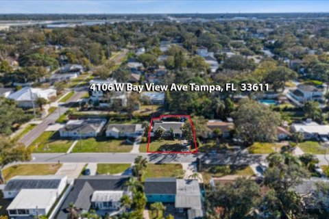 House in Tampa, Florida 3 bedrooms, 113.81 sq.m. № 1717706 - photo 28