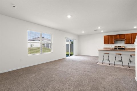 House in Tavares, Florida 5 bedrooms, 250.46 sq.m. № 1855591 - photo 15