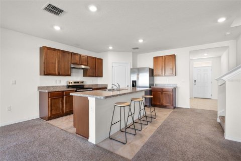 House in Tavares, Florida 5 bedrooms, 250.46 sq.m. № 1855591 - photo 8