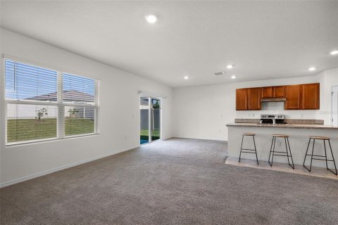 House in Tavares, Florida 5 bedrooms, 250.46 sq.m. № 1855591 - photo 16
