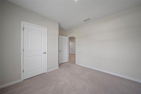 House in Haines City, Florida 4 bedrooms, 158.21 sq.m. № 1778971 - photo 13