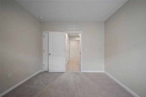 House in Haines City, Florida 4 bedrooms, 158.21 sq.m. № 1778971 - photo 15