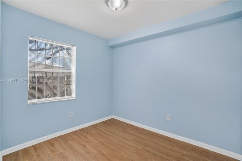 Купить кондоминиум в Майами, Флорида 1 спальня, 71.53м2, № 2062989 - фото 10