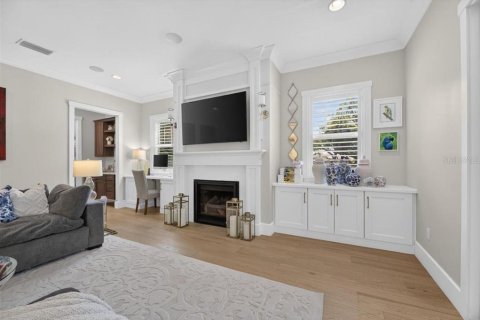 House in Tampa, Florida 5 bedrooms, 471.66 sq.m. № 2258214 - photo 20