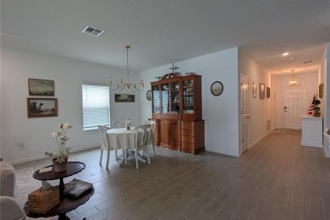 Villa ou maison à louer à Alachua, Floride: 4 chambres, 180.88 m2 № 2156015 - photo 6