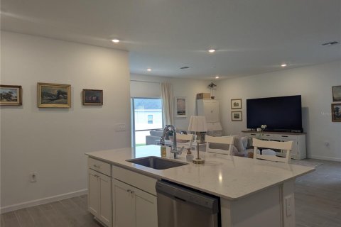 Villa ou maison à louer à Alachua, Floride: 4 chambres, 180.88 m2 № 2156015 - photo 16