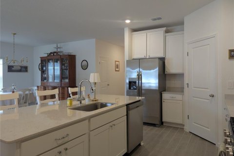 Villa ou maison à louer à Alachua, Floride: 4 chambres, 180.88 m2 № 2156015 - photo 15