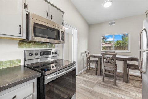 Villa ou maison à vendre à Temple Terrace, Floride: 3 chambres, 115.29 m2 № 2287690 - photo 17