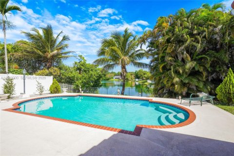 Casa en venta en Miramar, Florida, 3 dormitorios, 151.62 m2 № 2060762 - foto 18