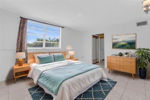 Condominio en venta en Plantation, Florida, 2 dormitorios, 100.33 m2 № 1857437 - foto 15