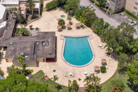 Condominio en venta en Plantation, Florida, 2 dormitorios, 100.33 m2 № 1857437 - foto 24