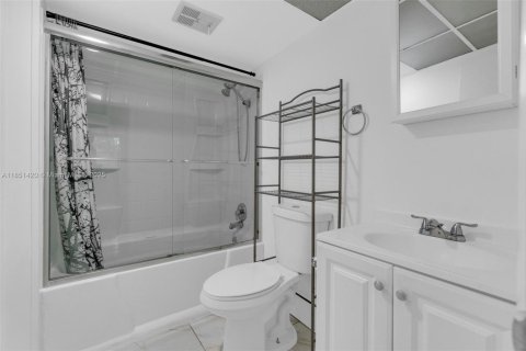 Condominio en venta en Plantation, Florida, 2 dormitorios, 100.33 m2 № 1857437 - foto 11