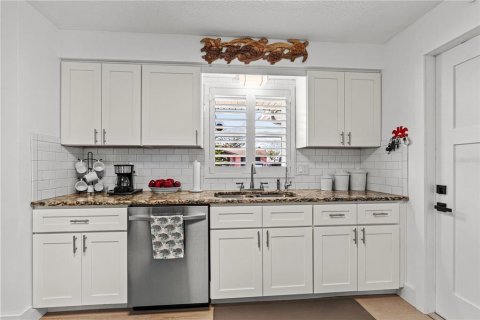 Casa en venta en South Daytona, Florida, 3 dormitorios, 108.88 m2 № 2139701 - foto 3