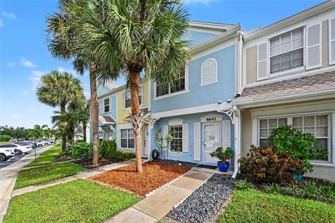 Townhouse in Bradenton, Florida 2 bedrooms, 100.33 sq.m. № 2386151 - photo 3