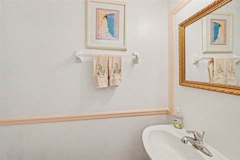 Townhouse in Bradenton, Florida 2 bedrooms, 100.33 sq.m. № 2386151 - photo 16