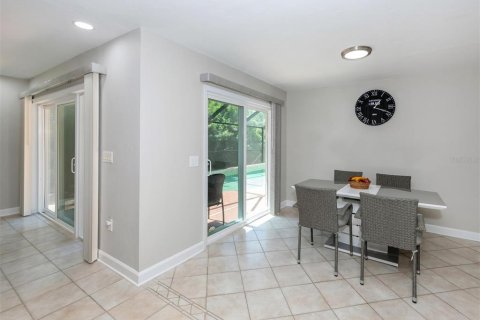House in Port Charlotte, Florida 4 bedrooms, 180.42 sq.m. № 1883280 - photo 20