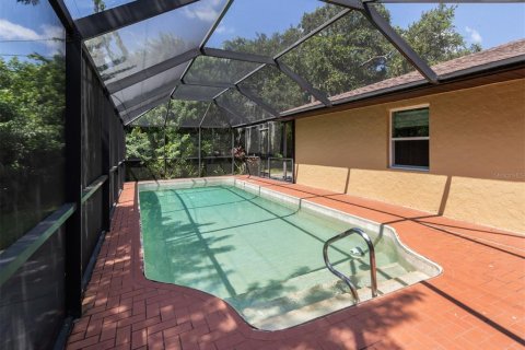 House in Port Charlotte, Florida 4 bedrooms, 180.42 sq.m. № 1883280 - photo 6