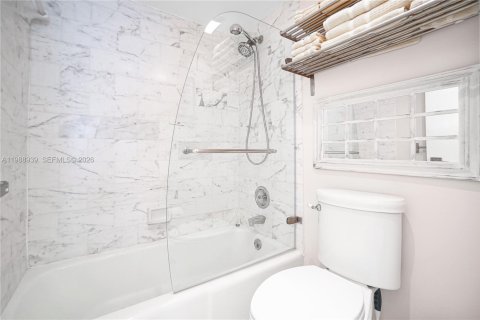 Copropriété à louer à Miami Beach, Floride: 2 chambres, 110.55 m2 № 2050740 - photo 12