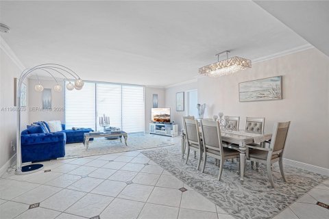 Copropriété à louer à Miami Beach, Floride: 2 chambres, 110.55 m2 № 2050740 - photo 10