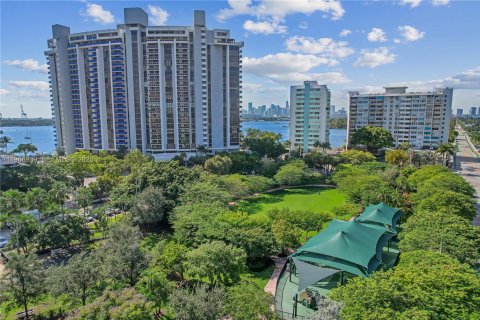 Copropriété à louer à Miami Beach, Floride: 2 chambres, 110.55 m2 № 2050740 - photo 25