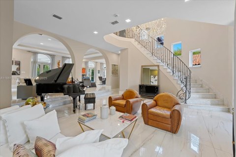 Casa en venta en Coral Gables, Florida, 6 dormitorios, 470.46 m2 № 1943565 - foto 4
