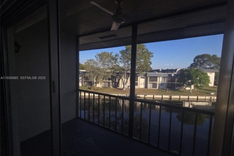Copropriété à louer à Tamarac, Floride: 2 chambres, 88.16 m2 № 1993814 - photo 19