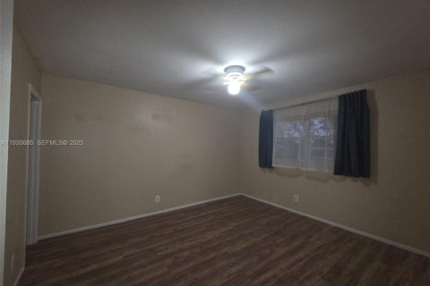 Copropriété à louer à Tamarac, Floride: 2 chambres, 88.16 m2 № 1993814 - photo 15