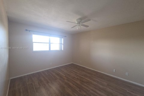 Copropriété à louer à Tamarac, Floride: 2 chambres, 88.16 m2 № 1993814 - photo 14