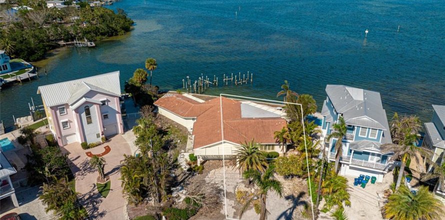 Terreno en Holmes Beach, Florida № 1843208