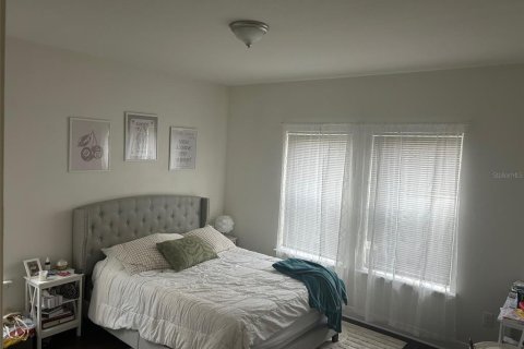 Villa ou maison à louer à Tampa, Floride: 3 chambres, 146.79 m2 № 1686612 - photo 11