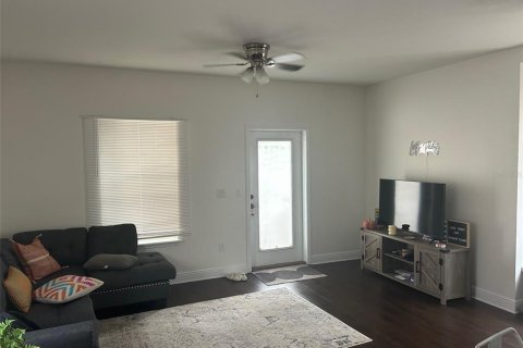 Villa ou maison à louer à Tampa, Floride: 3 chambres, 146.79 m2 № 1686612 - photo 5