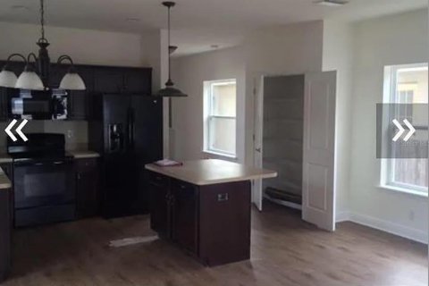 Villa ou maison à louer à Tampa, Floride: 3 chambres, 146.79 m2 № 1686612 - photo 3