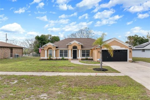 Villa ou maison à Deltona, Floride 3 chambres, 191.94 m2 № 2206008