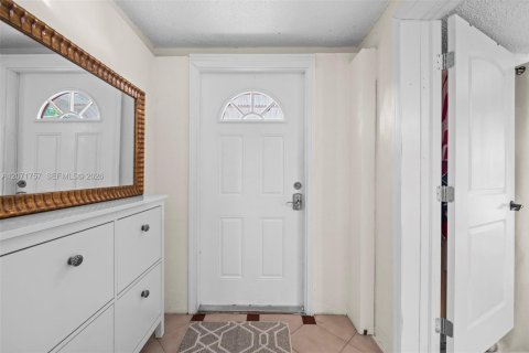 Casa en venta en Hollywood, Florida, 4 dormitorios, 128.67 m2 № 2305354 - foto 16