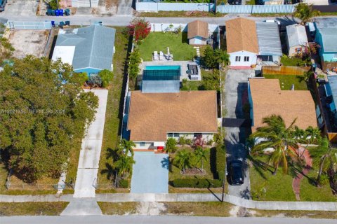 Casa en venta en Hollywood, Florida, 4 dormitorios, 128.67 m2 № 2305354 - foto 23