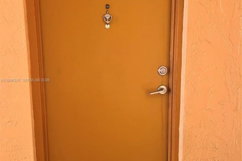 Condo à Miami Lakes, Floride, 2 chambres  № 2058398