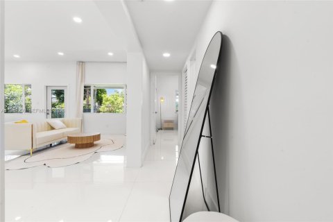 Снять в аренду виллу или дом в Майами-Бич, Флорида 3 спальни, 151.24м2, № 2005815 - фото 13