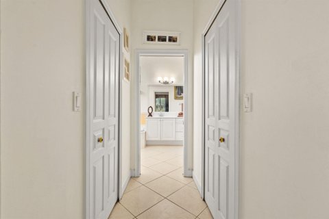 Villa ou maison à vendre à Port St. Lucie, Floride: 3 chambres, 203.27 m2 № 2172805 - photo 18