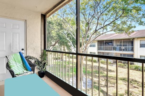 Condominio en venta en Coral Springs, Florida, 2 dormitorios, 99.41 m2 № 1216040 - foto 1