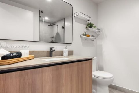 Condo in Miami Beach, Florida, 1 bedroom  № 2049863 - photo 4