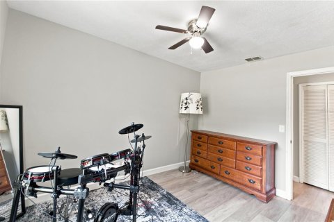 House in Ocala, Florida 3 bedrooms, 152.73 sq.m. № 2220109 - photo 22