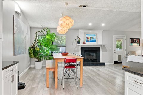 House in Ocala, Florida 3 bedrooms, 152.73 sq.m. № 2220109 - photo 8