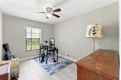 House in Ocala, Florida 3 bedrooms, 152.73 sq.m. № 2220109 - photo 20