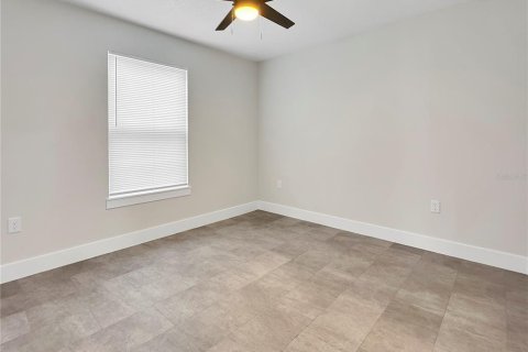 Casa en alquiler en Orlando, Florida, 5 dormitorios, 240.8 m2 № 1877105 - foto 8