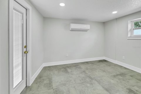 Casa en alquiler en Orlando, Florida, 5 dormitorios, 240.8 m2 № 1877105 - foto 21